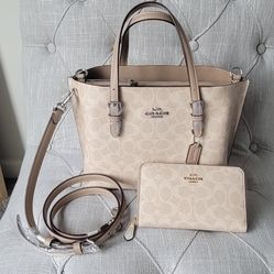 COACH bag With Wallet