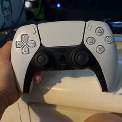 Ps5 Controller And PS4 
