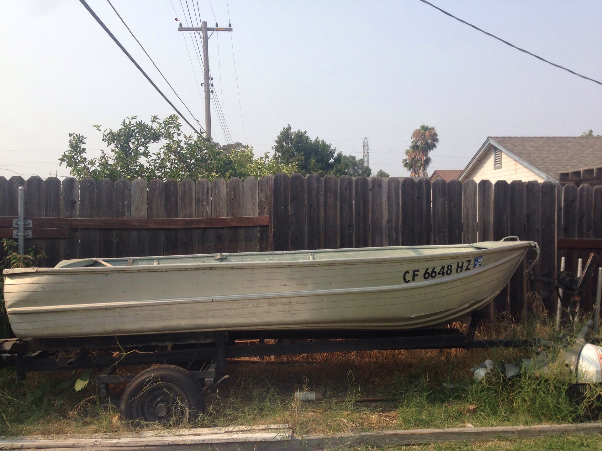 12 foot aluminum fishing boat