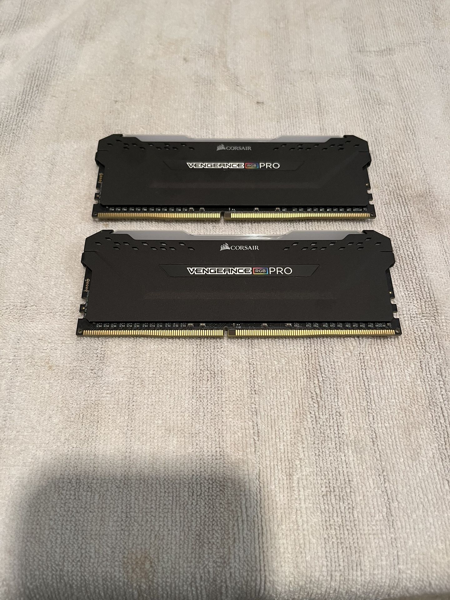 Vengeance 32gb Rgb DDR4 3200mhz Ram