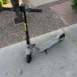 🛴 Razor C35 Electric Scooter – Smooth, Fast, and Fun! ⚡