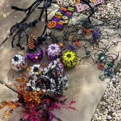 Halloween Staff