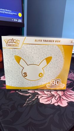 Pokémon TCG 30th Celebration Elite Trainer Box