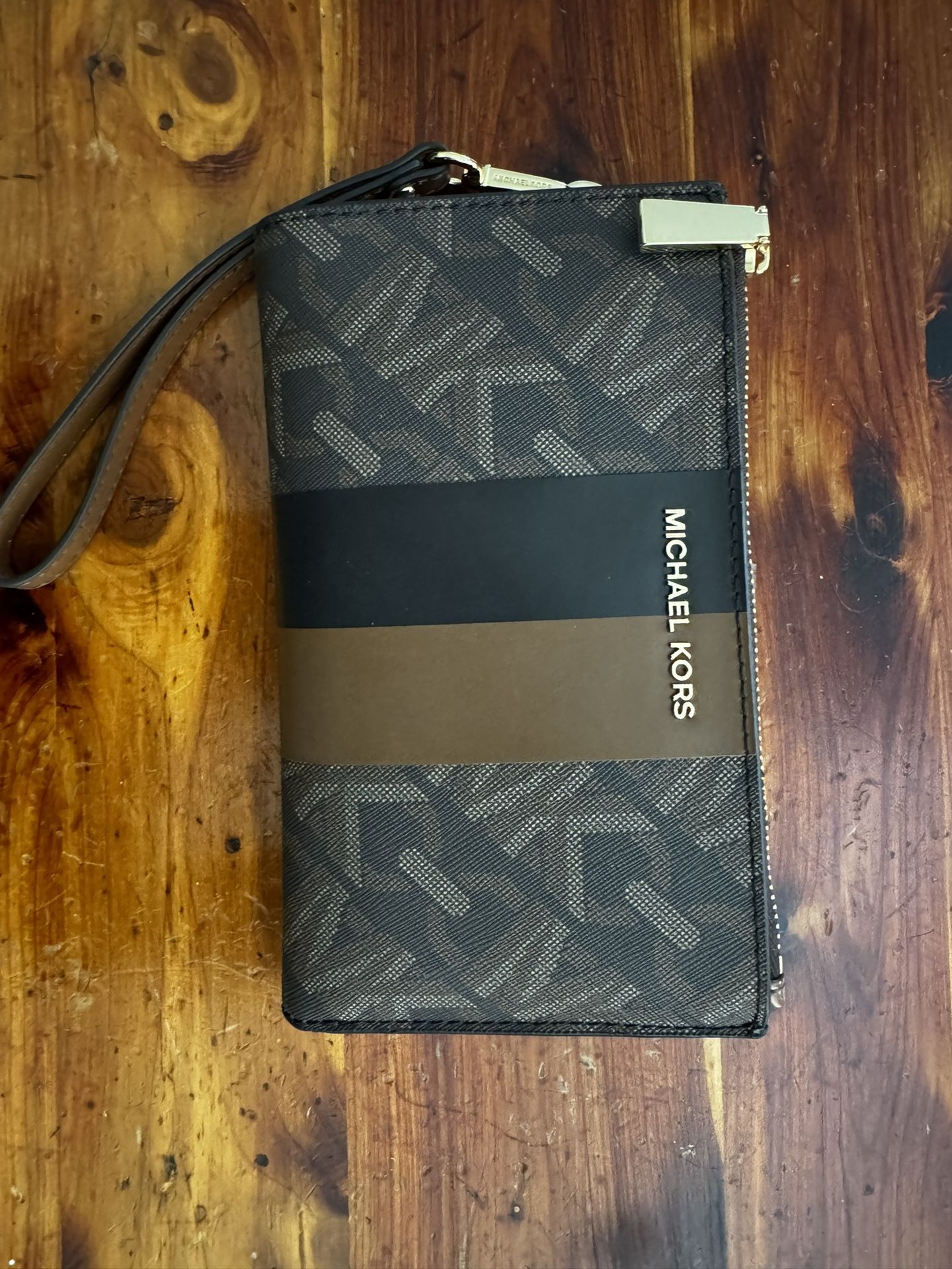 Michael Kors New Wristlet Wallet $35