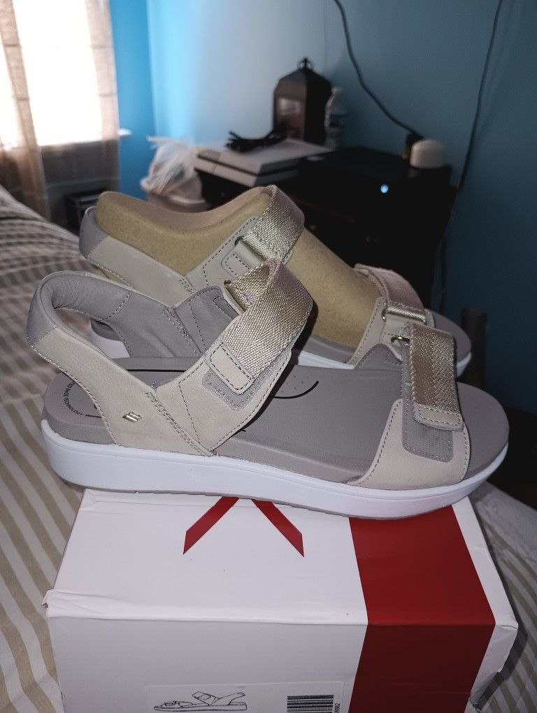 New Kizik Pisa Sandals (7)