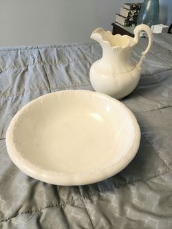 China Bowl & Pitcher Set