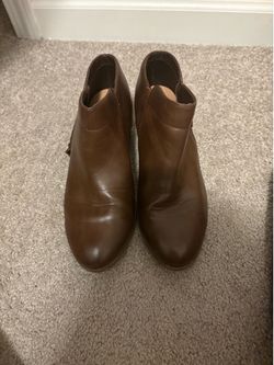 Time and Tru Brown Ankle Booties Size 9W Wide Width Side Zip Boots