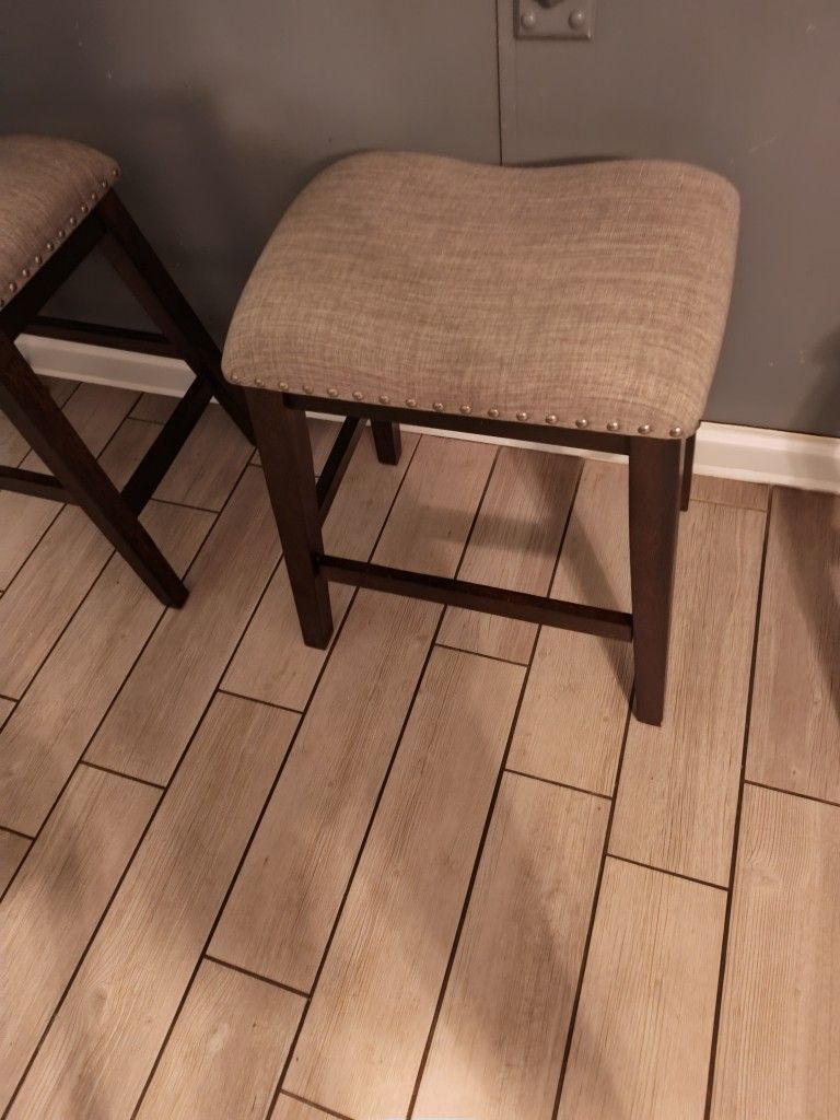 Bar stools (3)