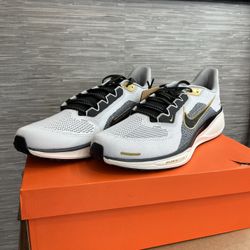 Nike Running Shoes Size 14