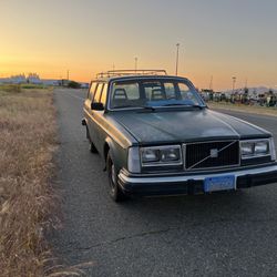 82 Volvo 245