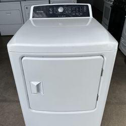 Frigidaire Electric Dryer (1 Month Warranty)