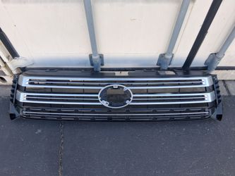 Toyota Tundra grille