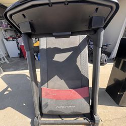 Treadmill 