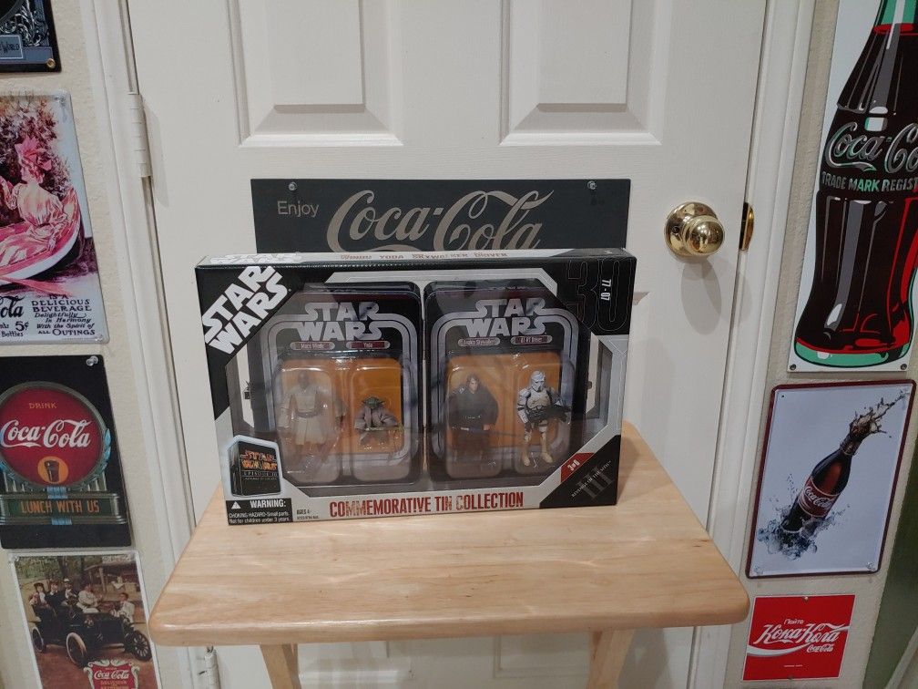 Star Wars Commemorative Tin Collection