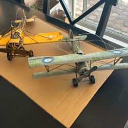 Vintage Looking Toy Airplanes