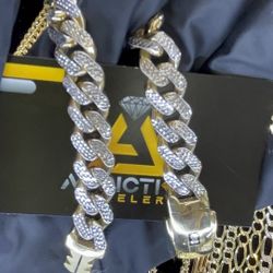 Diamond Cut 10kt Gold Monnaco Bracelet 0975