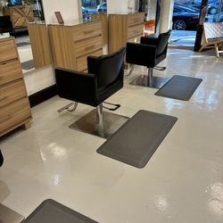 Salon Styling Chairs