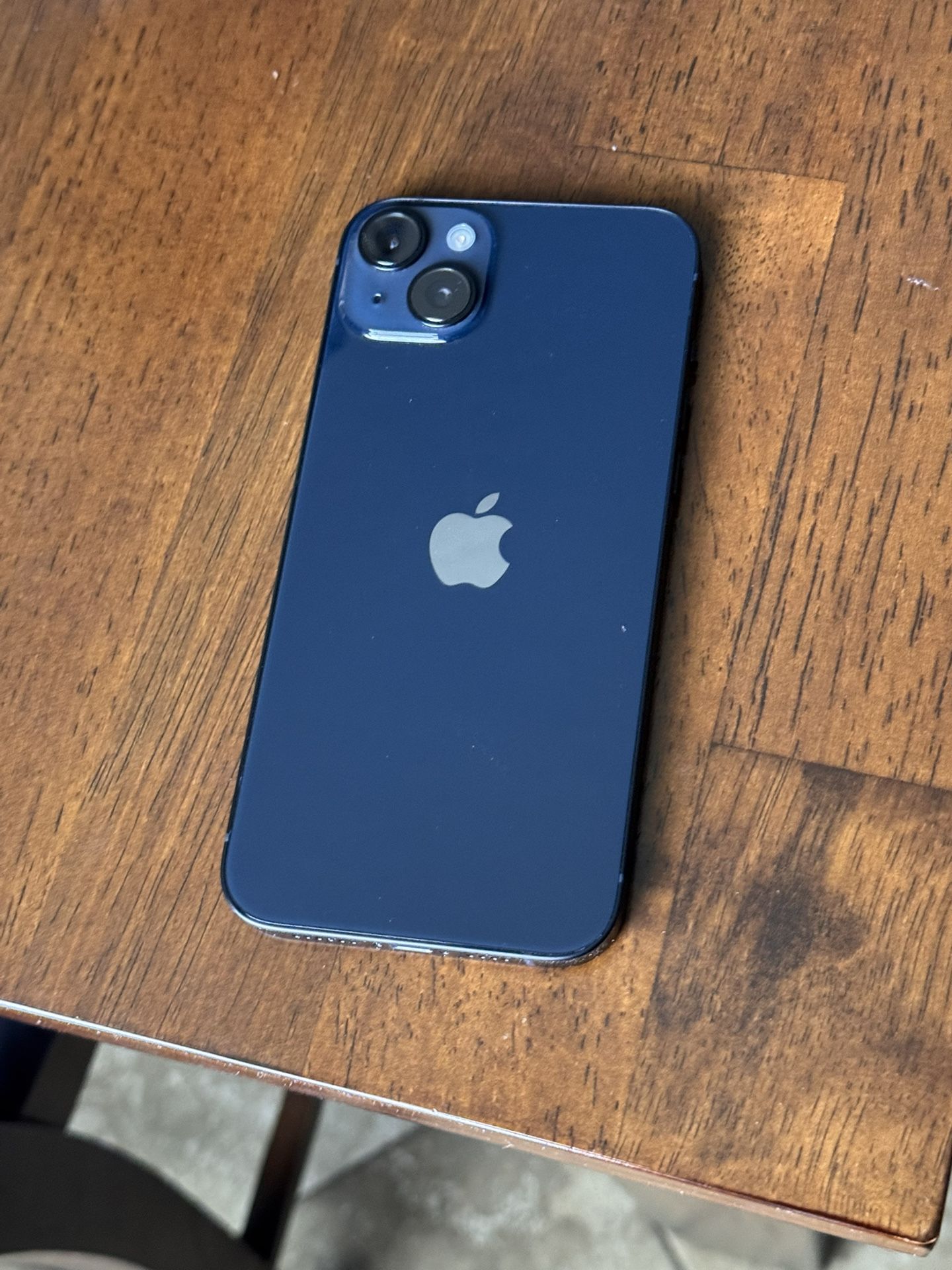 iPhone 14 Plus Locked