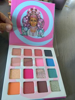 Juvia Place Candy Pallet 