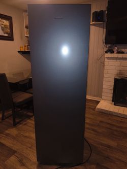 Upright Freezer /Fridge