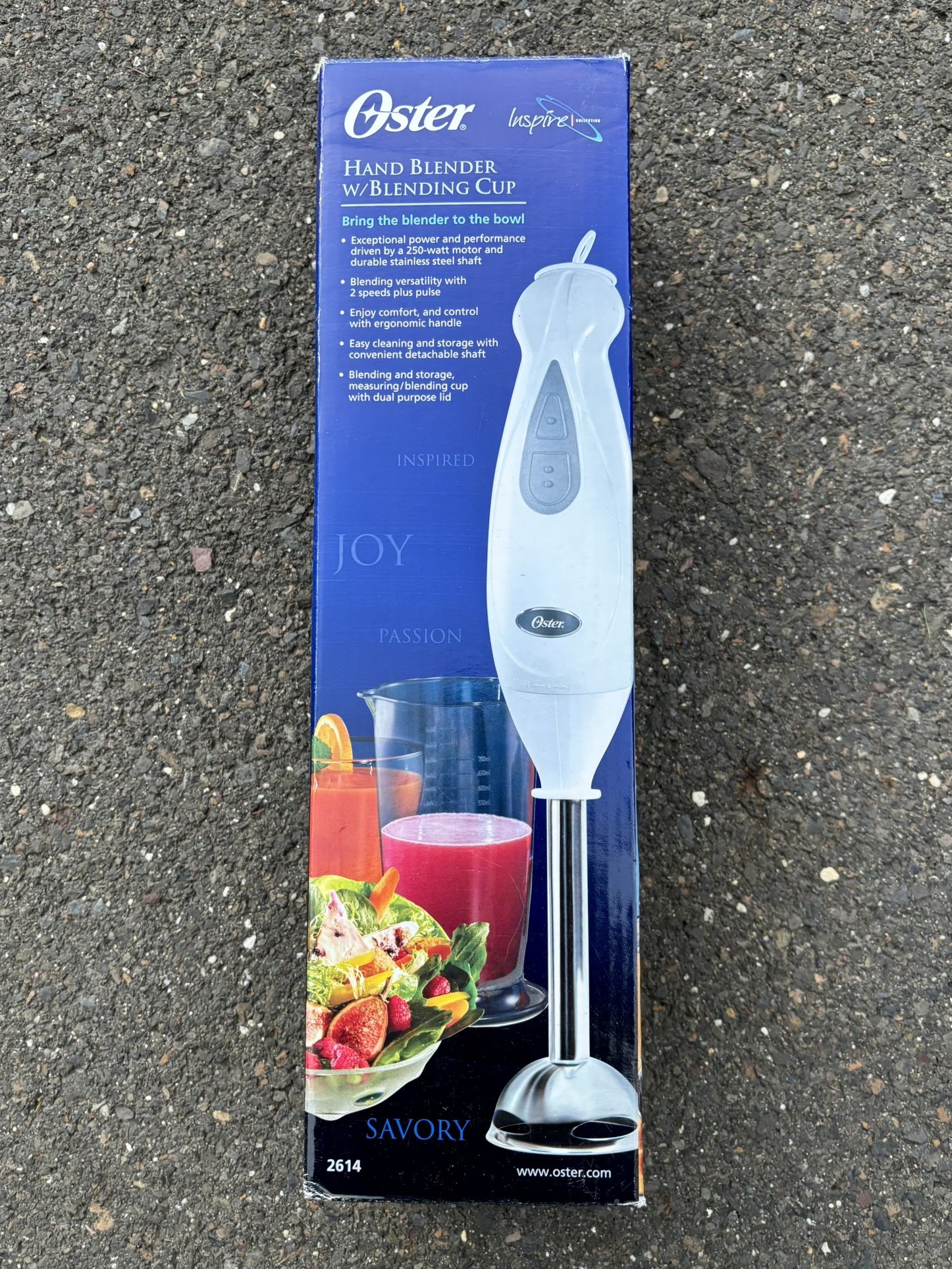 Oster Hand Blender With Blending Cup