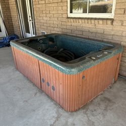 Balboa Three person jacuzzi