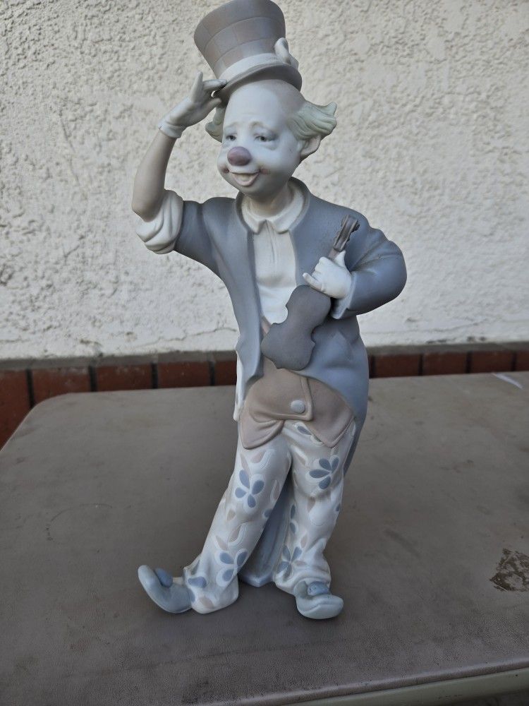 Lladro Figurine