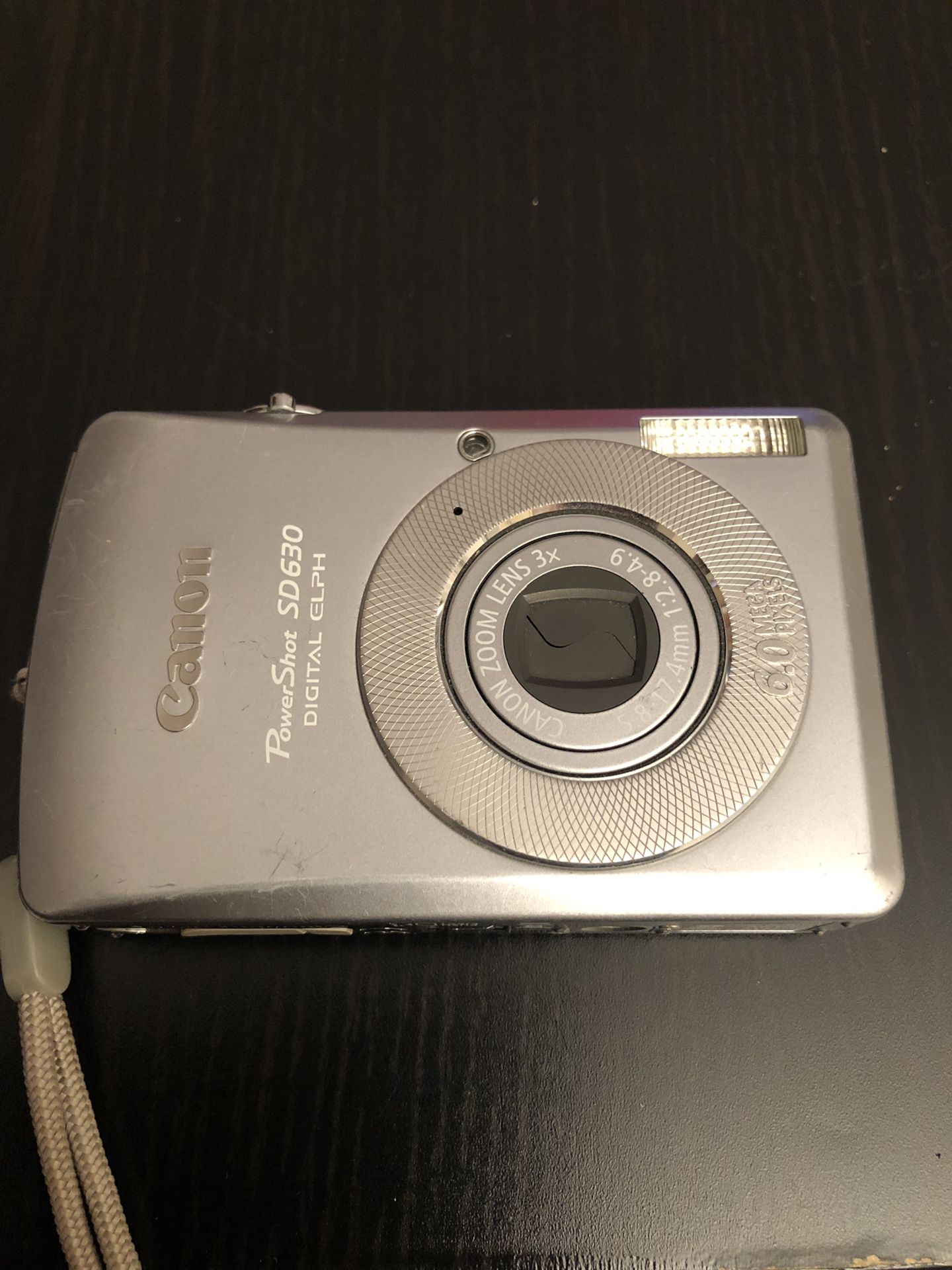 Canon power shot digital camera (no battery)