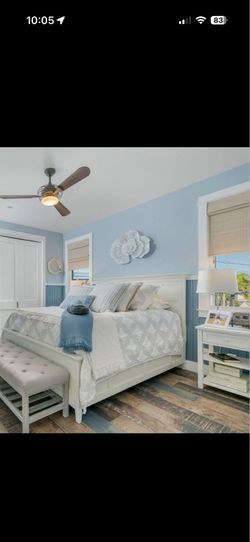 Like New Queen Bed & Mattress/Boxspring