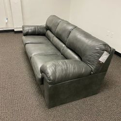💥Bladen Slate Sofa

💥👈Financing Available Only $10 Down Payment🥳