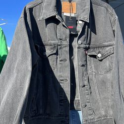 Levi’s Jacket Size Small