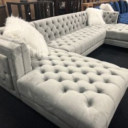 Luxury Sectional (New) 53$ Down Or $2499 