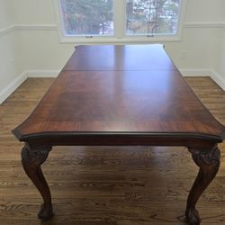Dining Room Table/China Cabinet