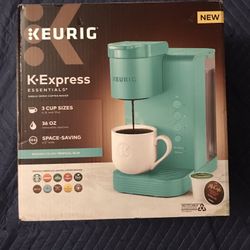 Coffee maker (NEGOTIABLE)