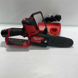 Milwaukee Chainsaw 