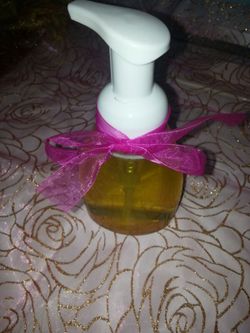 Natural foaming hand soap