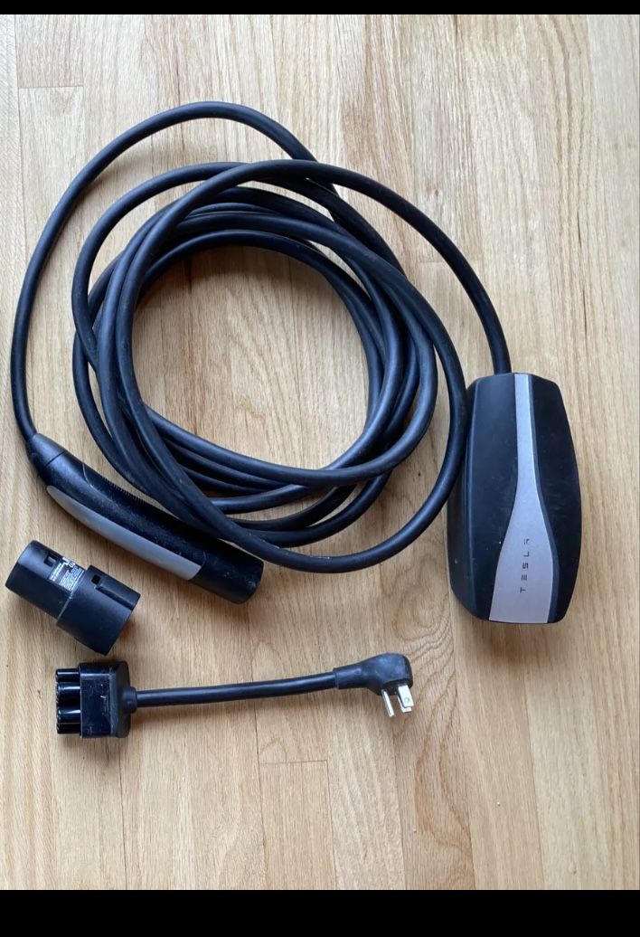 Used Tesla Gen 2 Mobile Charger Works Great 