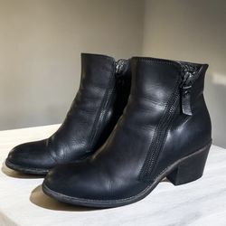 AGL Women’s Leather Ankle Boots - Size 7.5