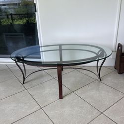 Coffee Table For Sale ! Para La Venda !!