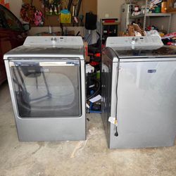 Matching washer and dryer 