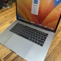MacBook Pro 15”