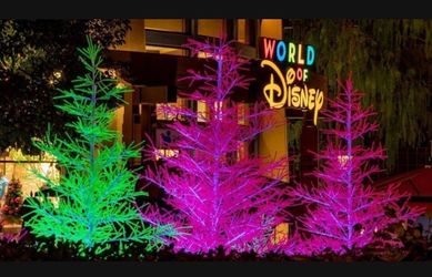 Downtown Disney Christmas Trees! X4 RARE