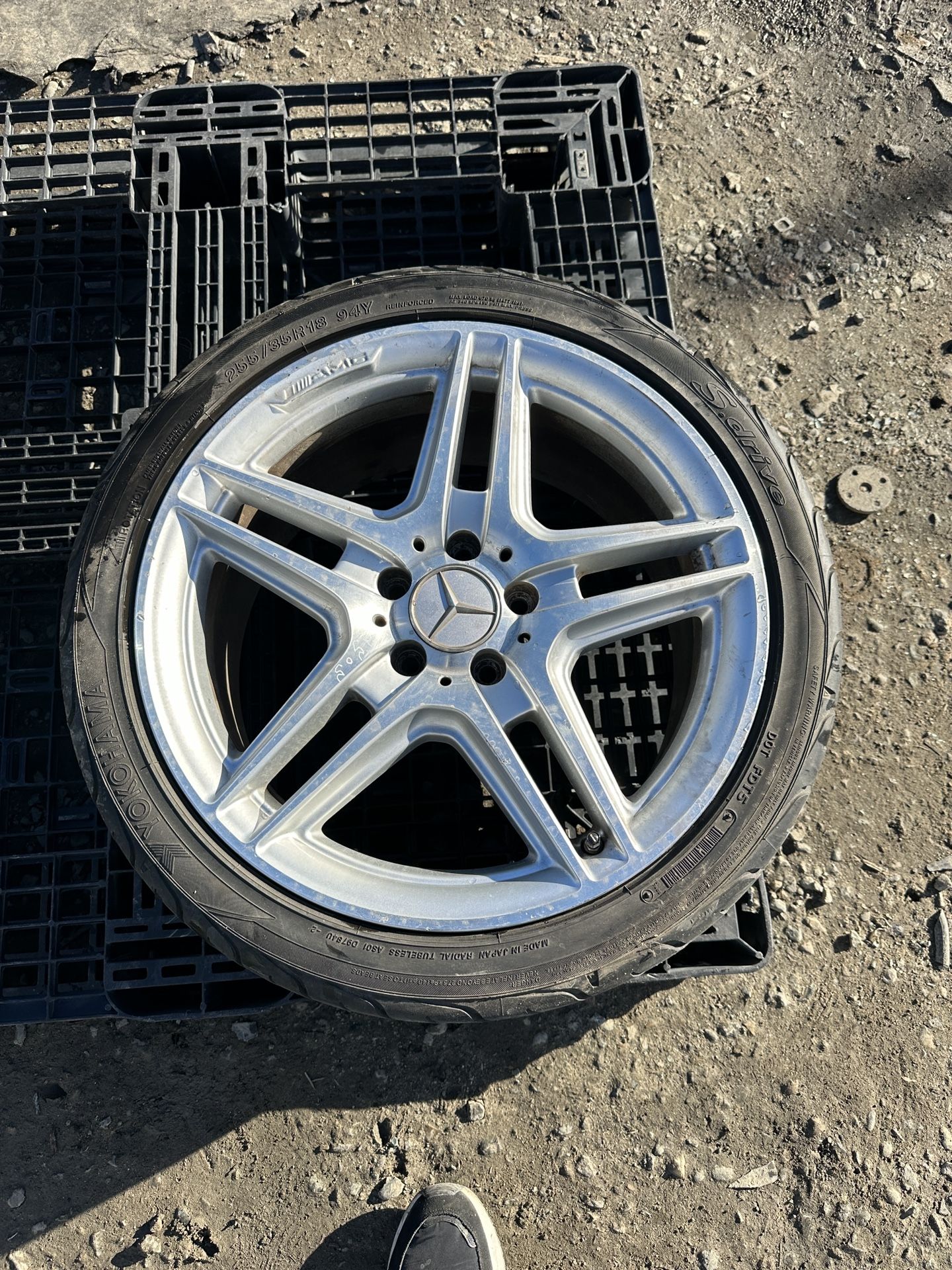 2008 Mercedes Benz C300 Wheel And Tire Size 255/35 R18