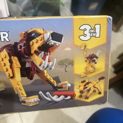LEGO Creator 3 in 1 WILD LION 31112 Building Kit (224 Pieces) New Sealed