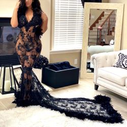 Black Long Mermaid Dress With Feathers 