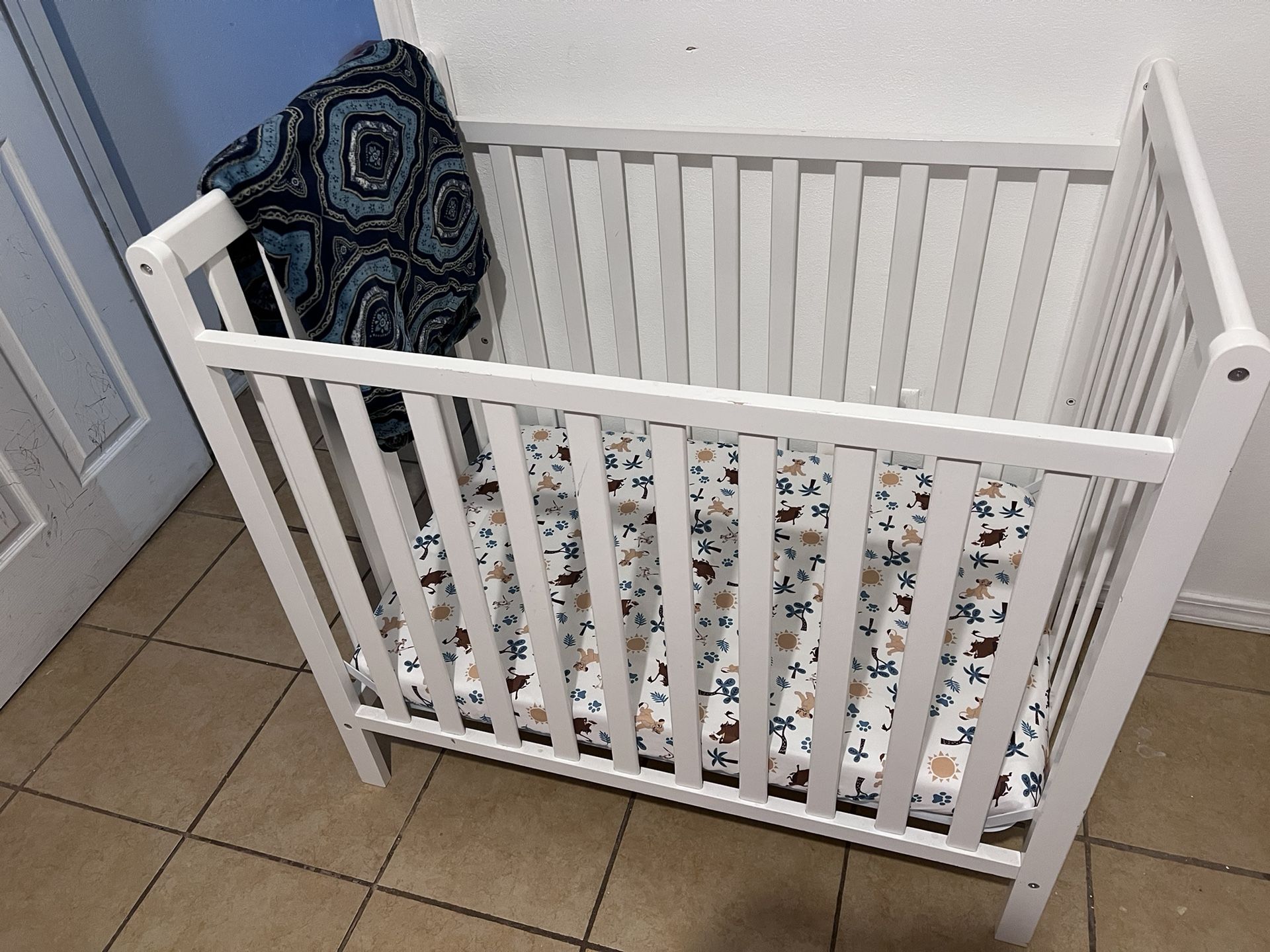 Mini Delta Crib