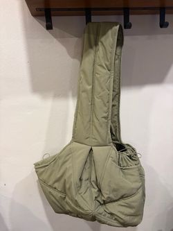 Lambwolf Collective Pet Sling/Pet Carrier