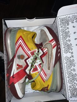 Nike LeBron 18 Low