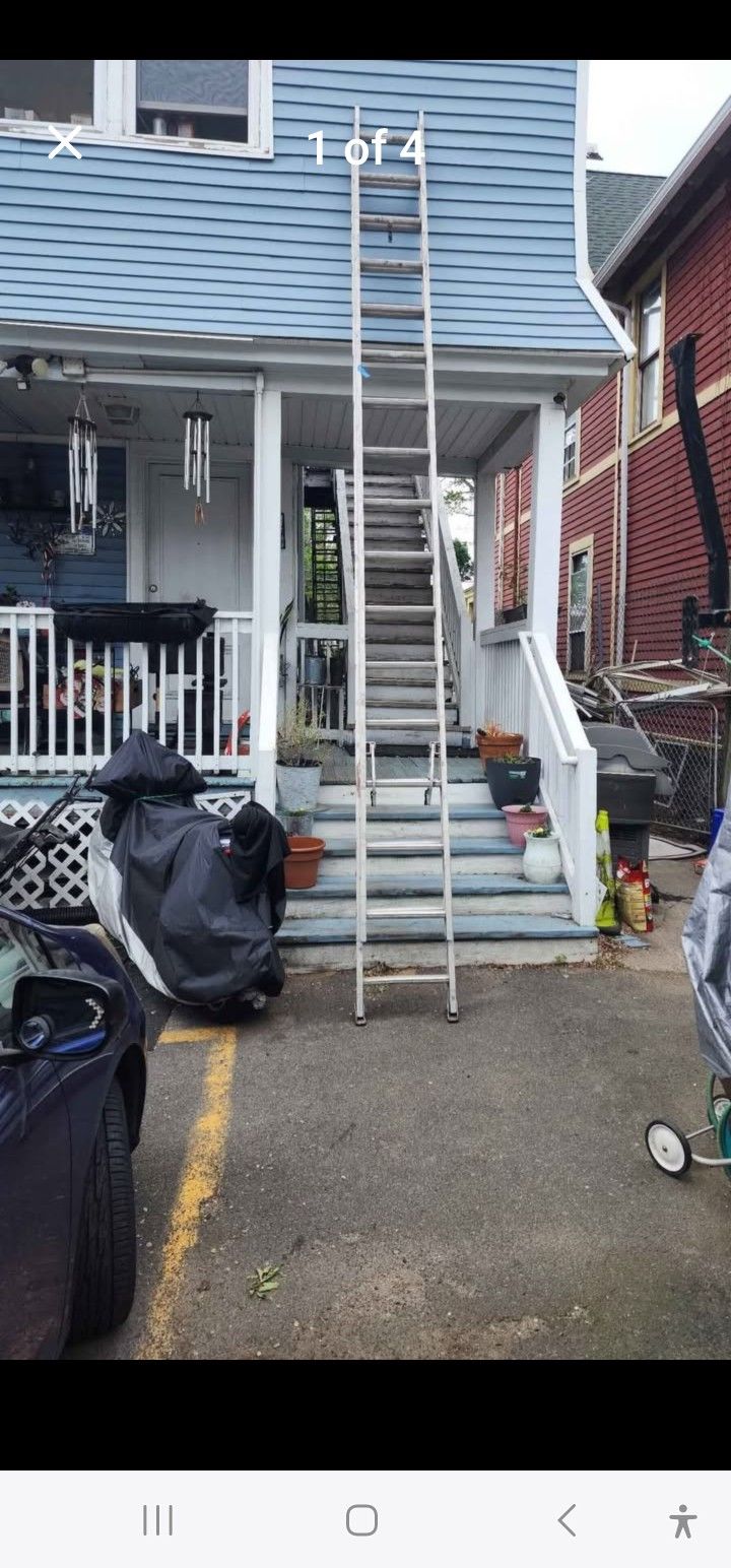 32ft Aluminum Extension Ladder Werner