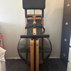 WaterRower with series IV Performance Monitor